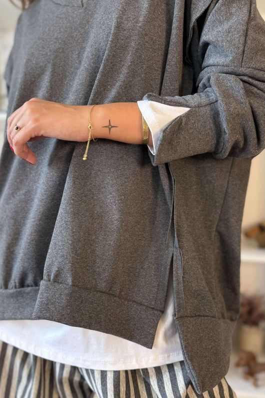 The Sunday Morning V Slouch Sweatshirt Dark Grey Melange